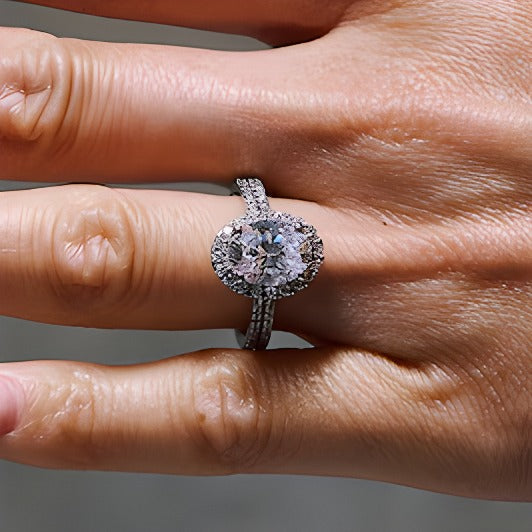 2.63 CT. Gesamtgewicht Halo-Ring mit Labordiamanten in Oval- und Rundschliff in 14K Weißgold (F/SI2)