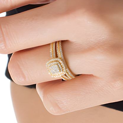 Verlobungsring mit Diamanten im Kissenschliff in 10K Gelbgold
