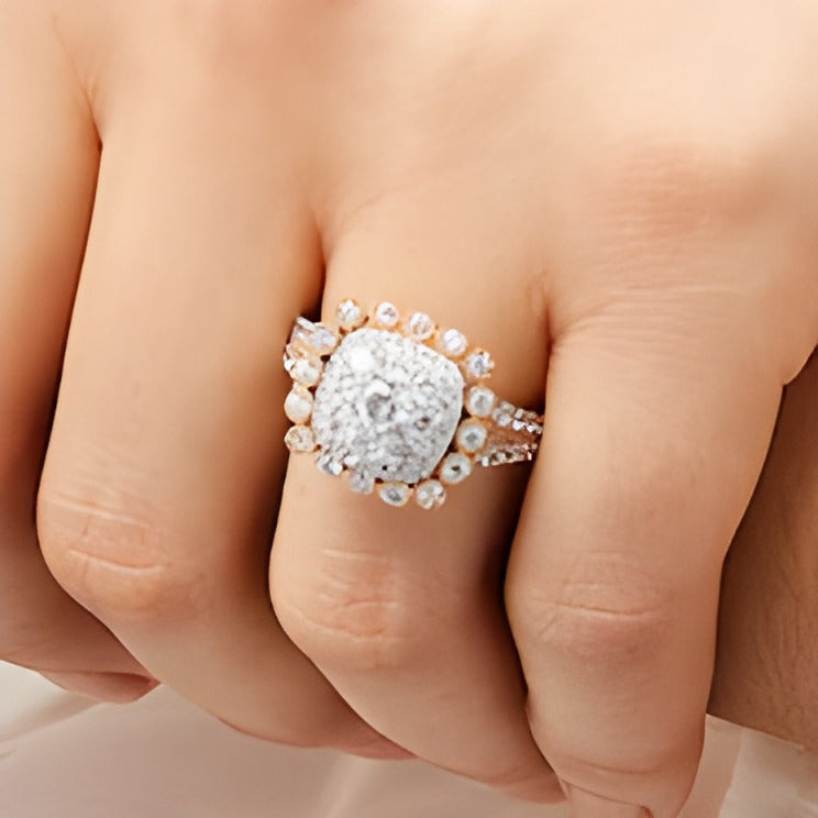 2.0 ct. Gesamtgewicht Multi-Diamant Verlobungsring im Vintage-Stil mit Kissenschliff in 10K Roségold