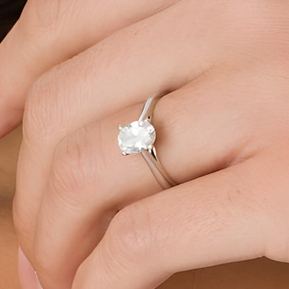 1.0 CT. Ovaler Diamant Solitär Verlobungsring in 14K Weißgold (I/I2)
