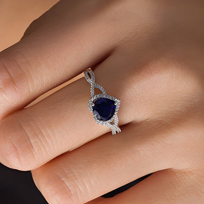 7,0mm herzförmiger im Labor gezüchteter blauer Saphir und 0,2 ct. Gesamtgewicht Diamant Fashion-Ring in 10K Weißgold