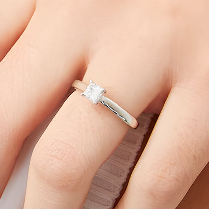 0.5 ct. Gesamtgewicht Verlobungsring mit Diamanten im Princess- und Rundschliff in 14K Weißgold (I/I2)