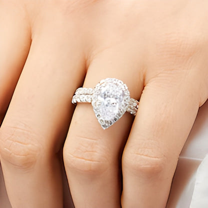 Braut-Set mit tropfenförmigen Labordiamanten 4,5 ct. Gesamtgewicht in 14K Weißgold (I/SI2)