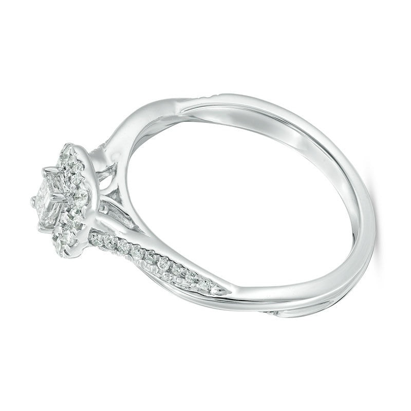 0,38 ct. Gesamtgewicht Verlobungsring mit Diamanten im Smaragdschliff und Halo-Twist-Design in 10K Weißgold