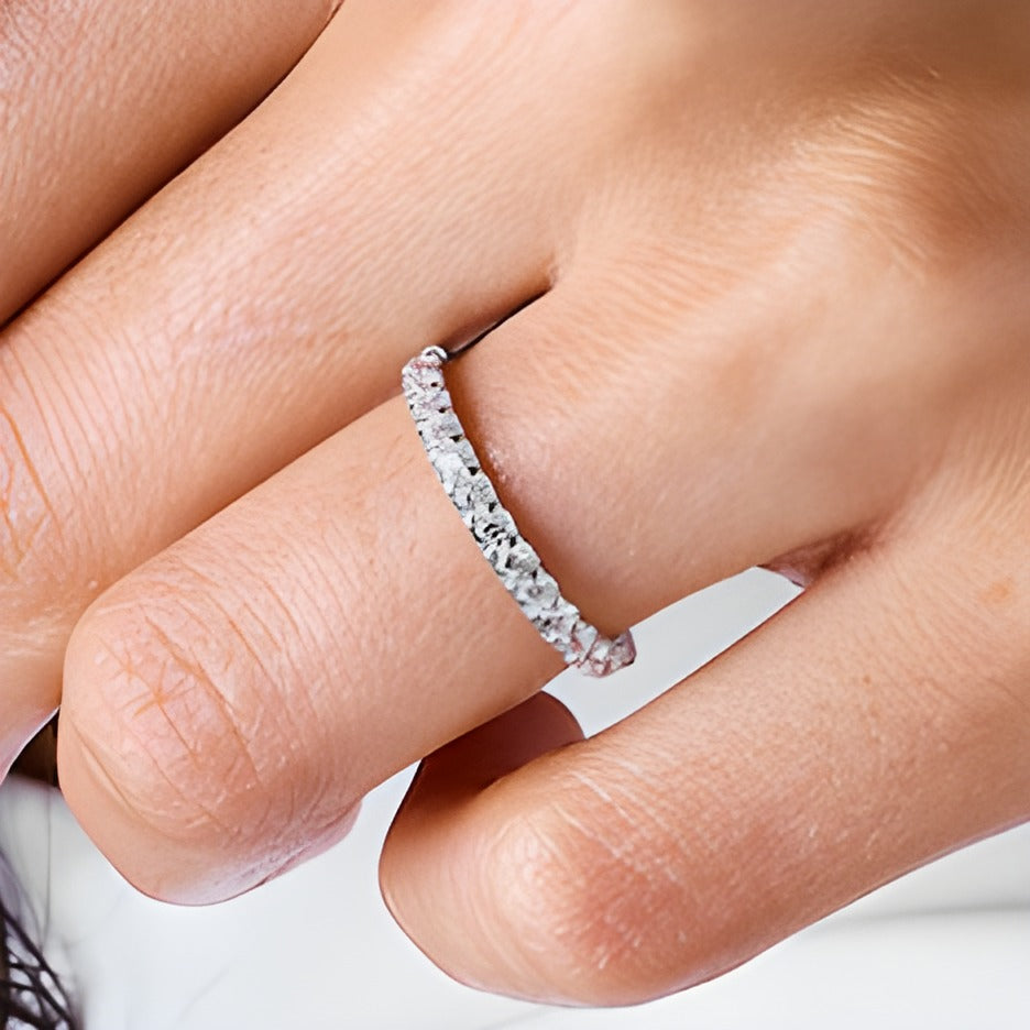 0,5 ct. Gesamtgewicht Memoire-Ring mit Labordiamanten in Platin (F/VS2)