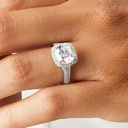 3.5 CT. TW Labordiamant Verlobungsring mit Kissenschliff-Halo und doppelter Reihe in 14K Weißgold (F/SI2)