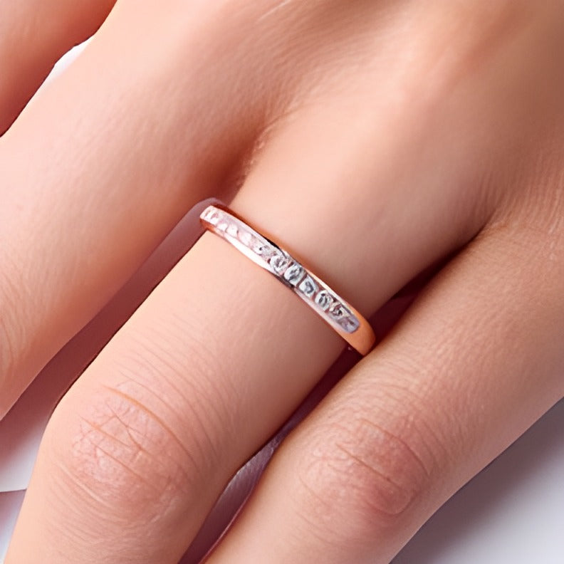 0,25 ct. Gesamtgewicht Diamant-Ring kanalgefasst mit dreizehn Steinen in 14K Roségold
