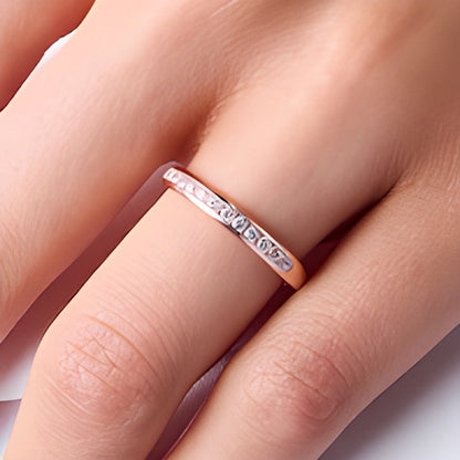 0,25 ct. Gesamtgewicht Diamant-Ring kanalgefasst mit dreizehn Steinen in 14K Roségold