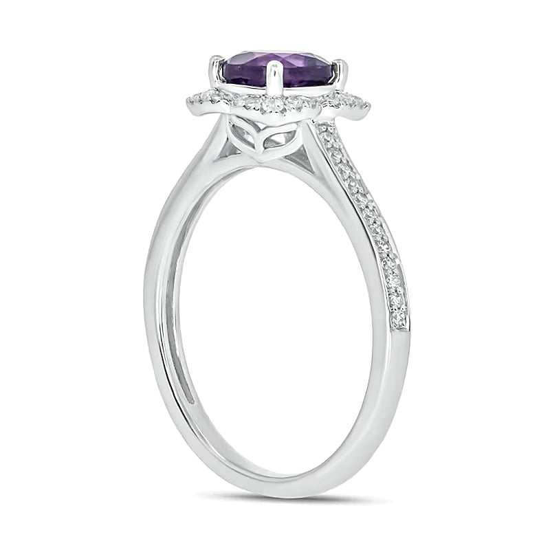 Ring mit Amethyst im Kissenschliff 6,0 mm und Diamanten 0,2 ct. Gesamtgewicht Halo in 10K Weißgold