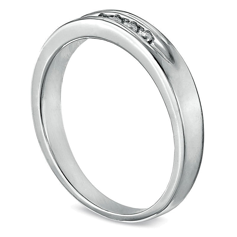 Ehering mit fünf Diamanten 0,05 ct. Gesamtgewicht, rund, in 10K Weißgold