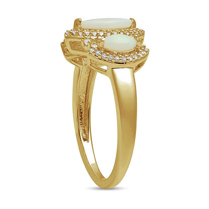 Dreistein-Ring mit Labor-Opal im Marquise-Schliff und 0.2 ct. Gesamtgewicht Diamanten in 10K Gelbgold