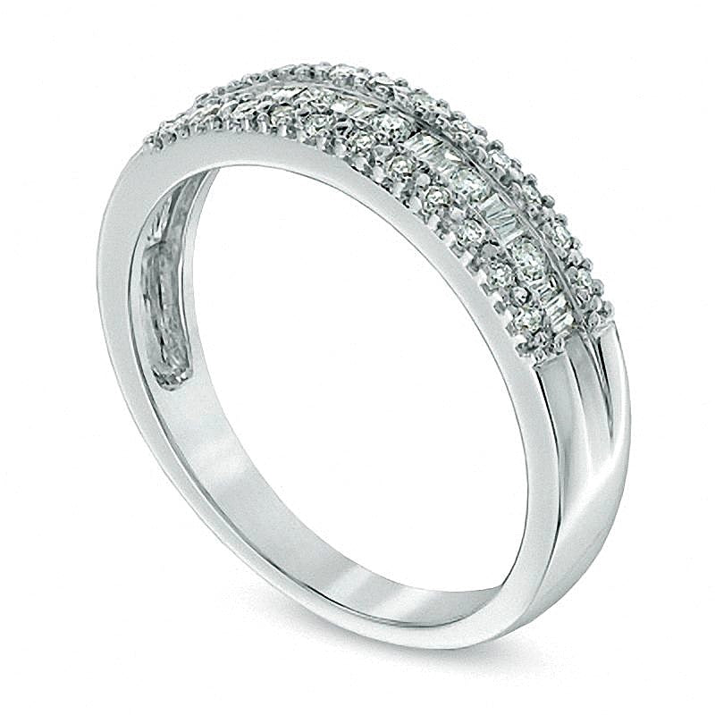 0.25 ct. Gesamtgewicht Ring mit Diamanten im Baguette- und Rundschliff in 10K Weißgold
