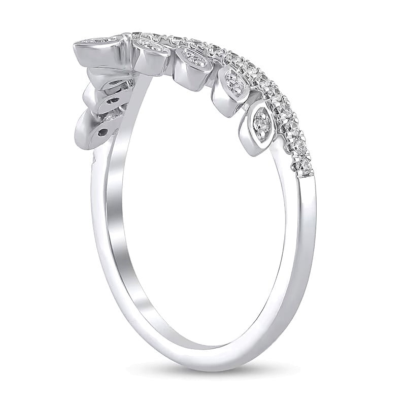 0.2 ct. Gesamtgewicht Ring mit Diamanten in Marquise-Fassung und Tiara-Kontur in 10K Weißgold