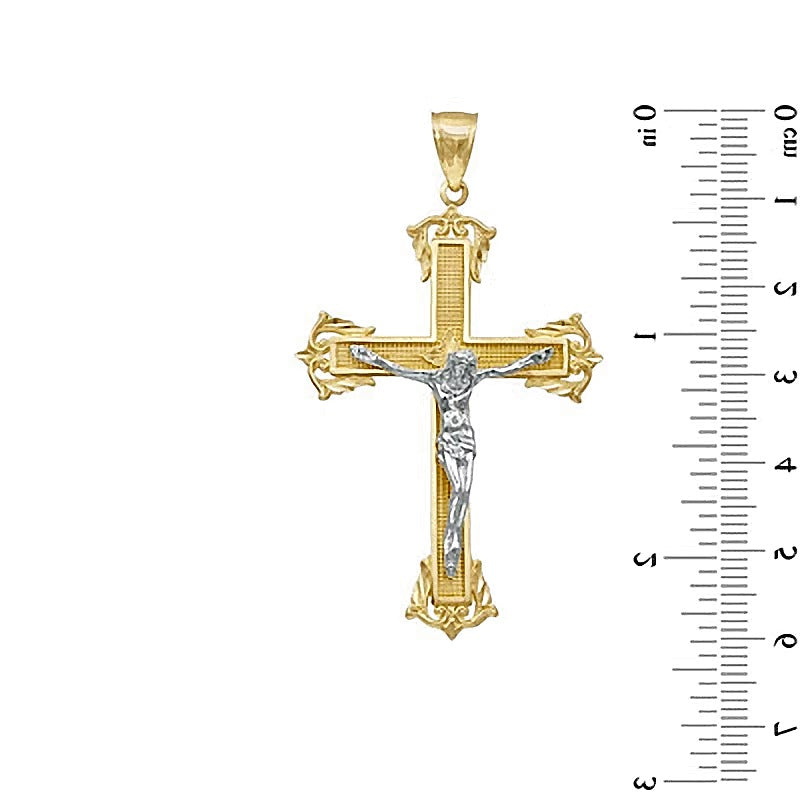 Großer Kruzifix-Charm in 10K Bicolor-Gold