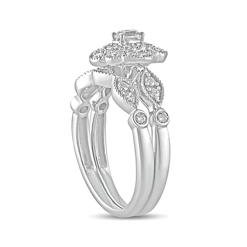 0,63 ct. Gesamtgewicht Diamant-Brautset mit ovalem Mittelstein und Vintage-Doppelblüten-Fassung in 10K Weißgold
