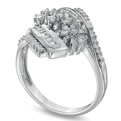 0.5 ct. Gesamtgewicht Komposit-Diamant Blumen-Ring in 10K Weißgold