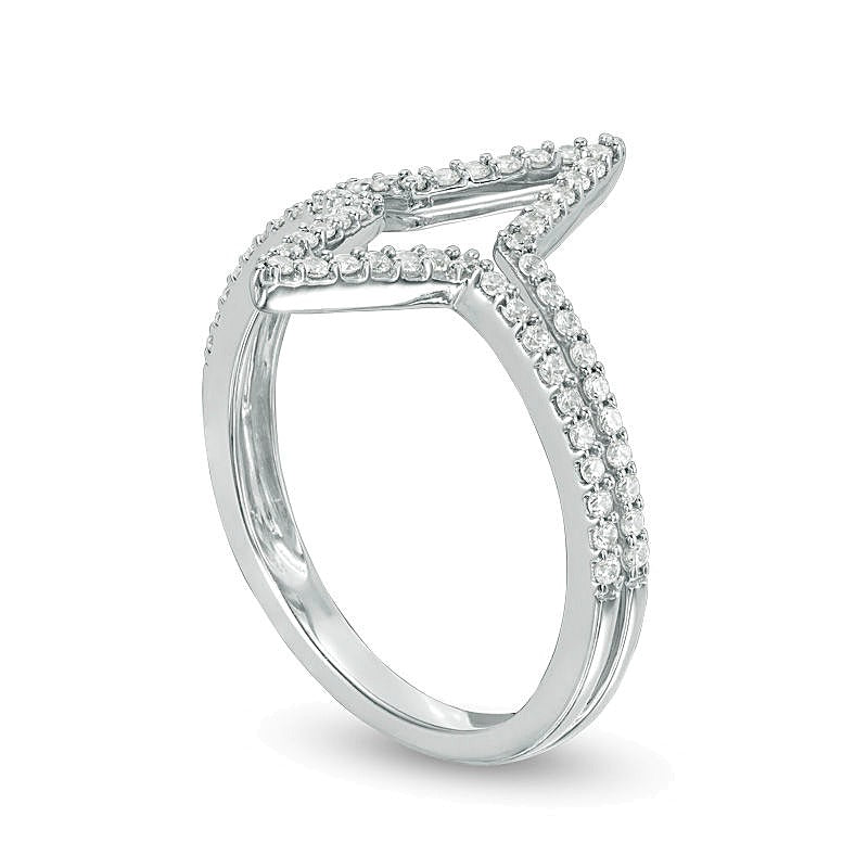 0.33 ct. Gesamtgewicht Diamant Ring mit doppeltem Dreieck und geteilter Schiene in 10K Weißgold