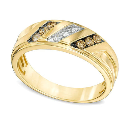 0.33 ct. Gesamtgewicht Ring mit champagnerfarbenen und weißen Diamanten in 10K Gelbgold
