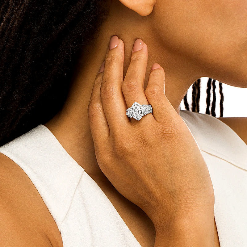 2.0 ct. Gesamtgewicht Dreistein-Verlobungsring mit Diamanten im Marquise- und Rundschliff in 14K Weißgold