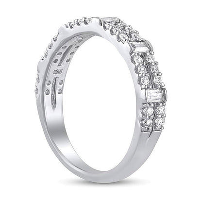0,5 ct. Gesamtgewicht Ring mit Diamanten im Baguette- und Rundschliff in 14K Weißgold