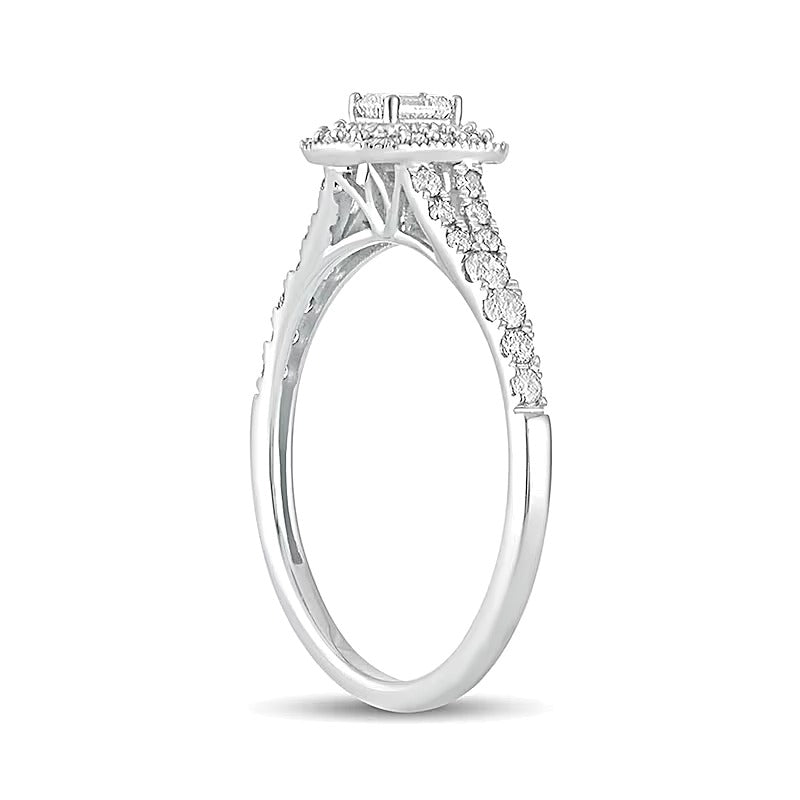 Halo-Verlobungsring mit Diamanten im Smaragdschliff 0.5 ct. Gesamtgewicht in 10K Weißgold