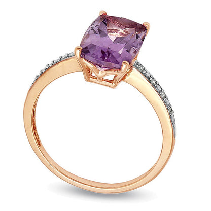Fashion-Ring mit Amethyst im Kissenschliff und Diamant-Besatz in 10K Roségold