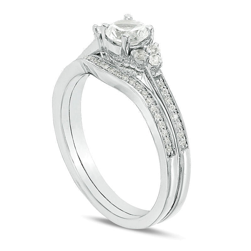 Braut-Set mit im Labor gezüchtetem weißem Saphir und 0,1 ct. Gesamtgewicht Diamanten in rhodiniertem Sterlingsilber