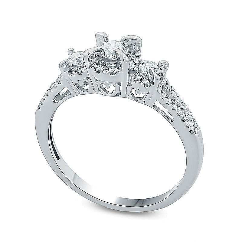 0.25 ct. Gesamtgewicht Dreistein-Freundschaftsring mit Diamant-Rahmen und geteiltem Ringschienen-Design in 10K Weißgold