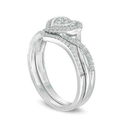 0.2 ct. Gesamtgewicht Diamant Brautset mit Herz-Rahmen und Twist-Design in 10K Weißgold