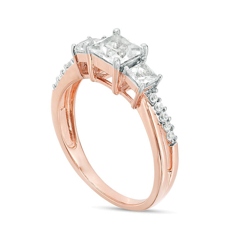 Dreistein-Verlobungsring mit weißem Labor-Saphir im Princess-Schliff in 10K Roségold