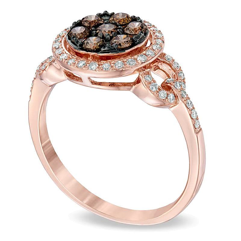 EFFY™ Collection Fashion-Ring 0,63 ct. Gesamtgewicht mit Champagner- und weißen Diamanten im Cluster-Rahmen in 14K Roségold