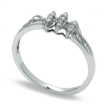 Freundschaftsring mit Diamanten 0,07 ct. Gesamtgewicht in Marquise-, Rund- und Baguette-Schliff in 10K Weißgold