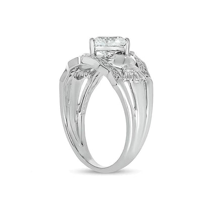 Claddagh-Ring im Vintage-Stil mit herzförmigem weißem Labor-Saphir 6.0mm und Diamanten 0.1 ct. Gesamtgewicht in rhodiniertem Sterlingsilber für Damen