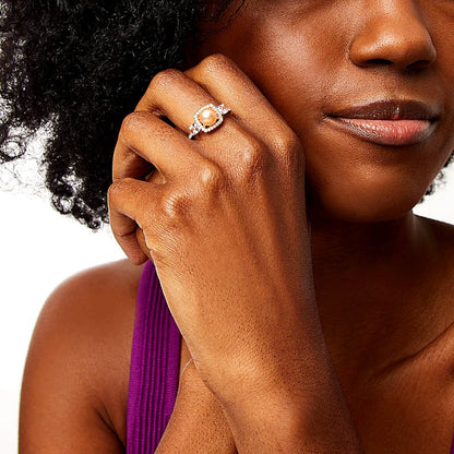 Dreistein-Ring mit 0,2 ct. Gesamtgewicht Diamant, weißem Labor-Saphir und Süßwasser-Zuchtperle in 10K Roségold