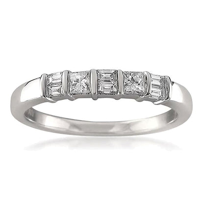 0,33 ct. Gesamtgewicht Ring mit Diamanten im Baguette- und Princess-Schliff in 14K Weißgold