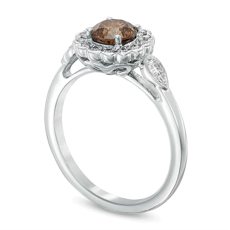 1,2 ct. Gesamtgewicht Verlobungsring mit Halo aus Champagner- und weißen Diamanten in 14K Weißgold