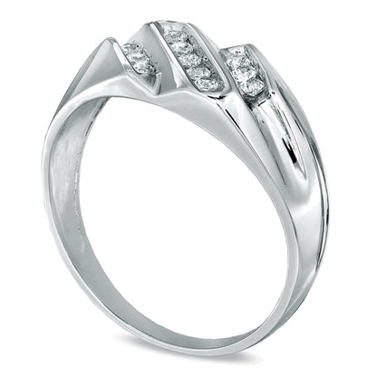 0,25 ct. Gesamtgewicht Diamant-Ring dreireihig diagonal in 10K Weißgold
