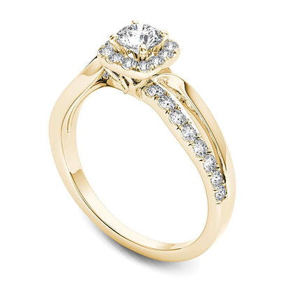 0.75 ct. Gesamtgewicht Diamant Verlobungsring mit Halo und geteilter Schiene in 14K Gelbgold