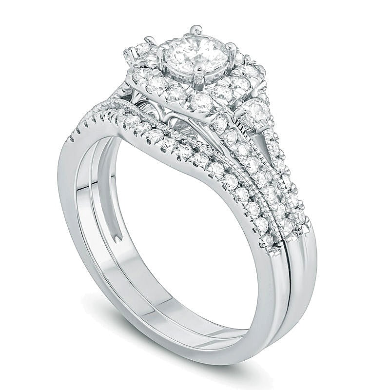 1.0 ct. Gesamtgewicht Diamant Brautset mit Kissenschliff-Rahmen im Vintage-Stil in 10K Weißgold