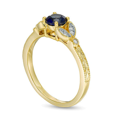 5,0mm Ring im Vintage-Stil mit Blatt-Design, blauer Saphir (Labor) und Diamant-Besatz in 10K Gelbgold