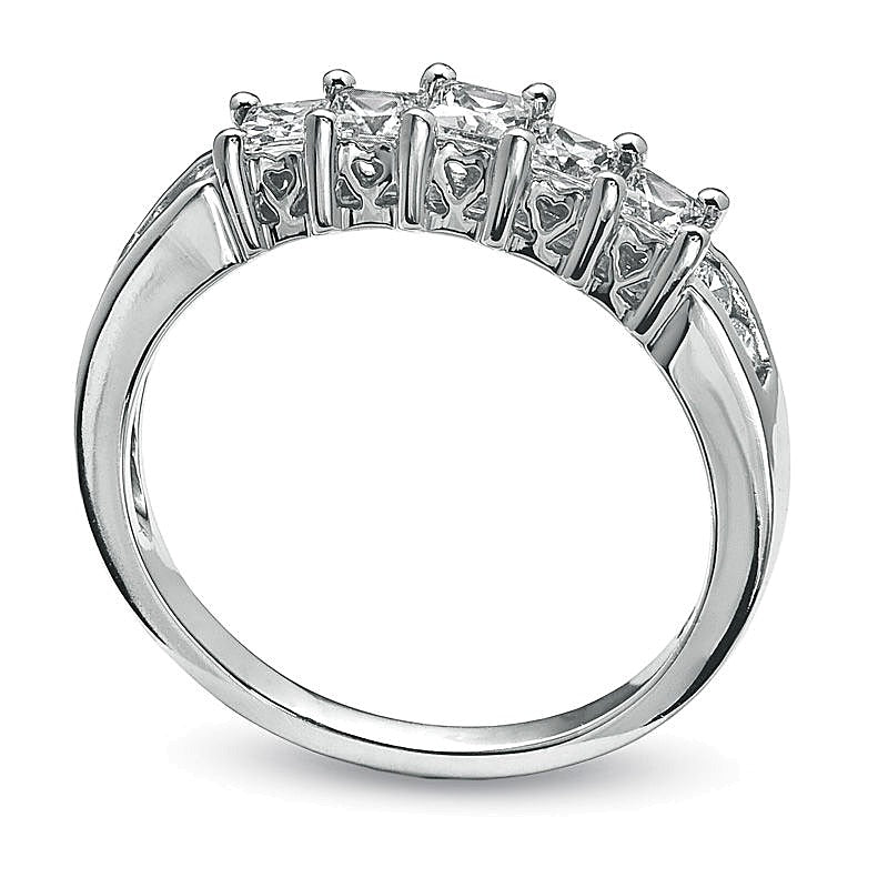 0.75 ct. Gesamtgewicht Ring mit Diamanten im Princess- und Rundschliff in 10K Weißgold