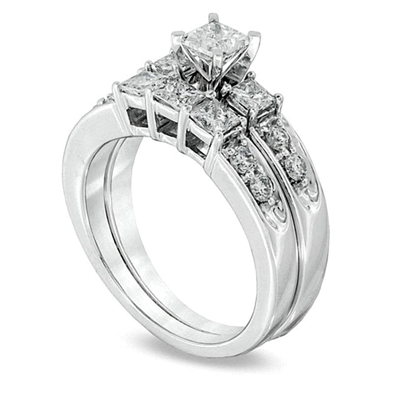3.0 ct. Gesamtgewicht Dreistein-Brautset mit Diamanten im Princess- und Rundschliff in 14K Weißgold