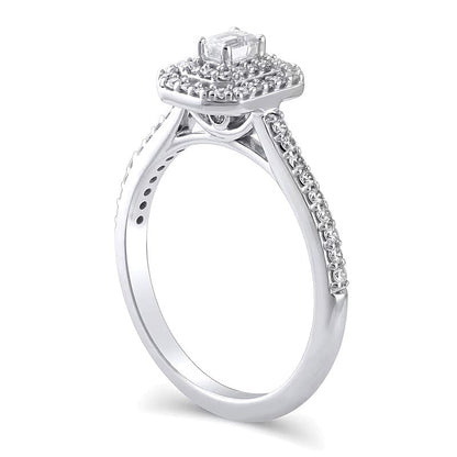 Verlobungsring mit Diamant im Smaragdschliff 0,5 ct. Gesamtgewicht und doppeltem oktogonalem Halo in 10K Weißgold