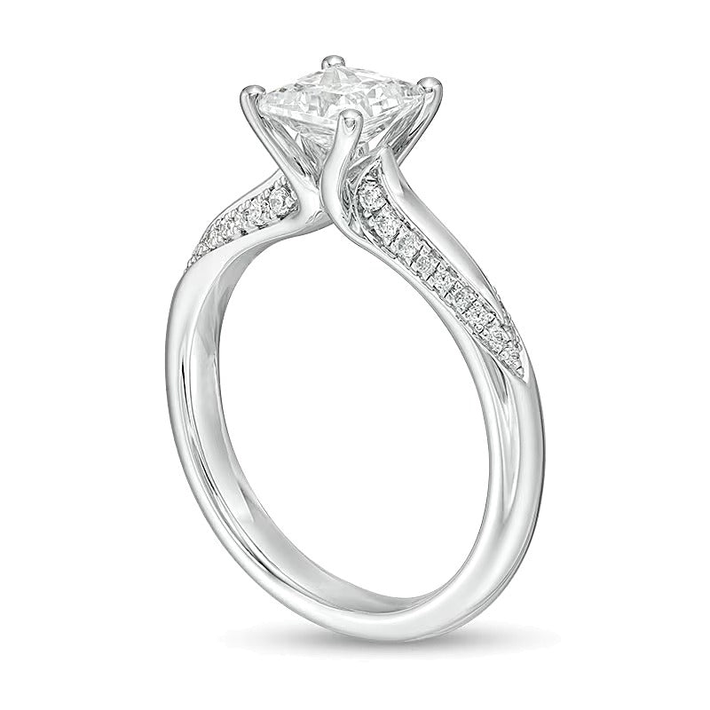 1.13 CT. Gesamtgewicht Solitär mit seitlichem Besatz Verlobungsring mit Diamanten im Princess- und Rundschliff in 14K Weißgold (I/I2)