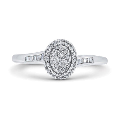 0.25 ct. Gesamtgewicht Multi-Diamant Bypass-Ring mit ovalem Halo in 10K Weißgold