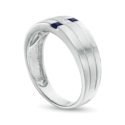 Blauer Saphir im Princess-Schliff und 0,07 ct. Diamant Dreistein-Ring in 10K Weißgold