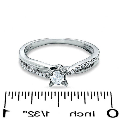 0,25 ct. Gesamtgewicht Diamant Crisscross Freundschaftsring in 10K Weißgold