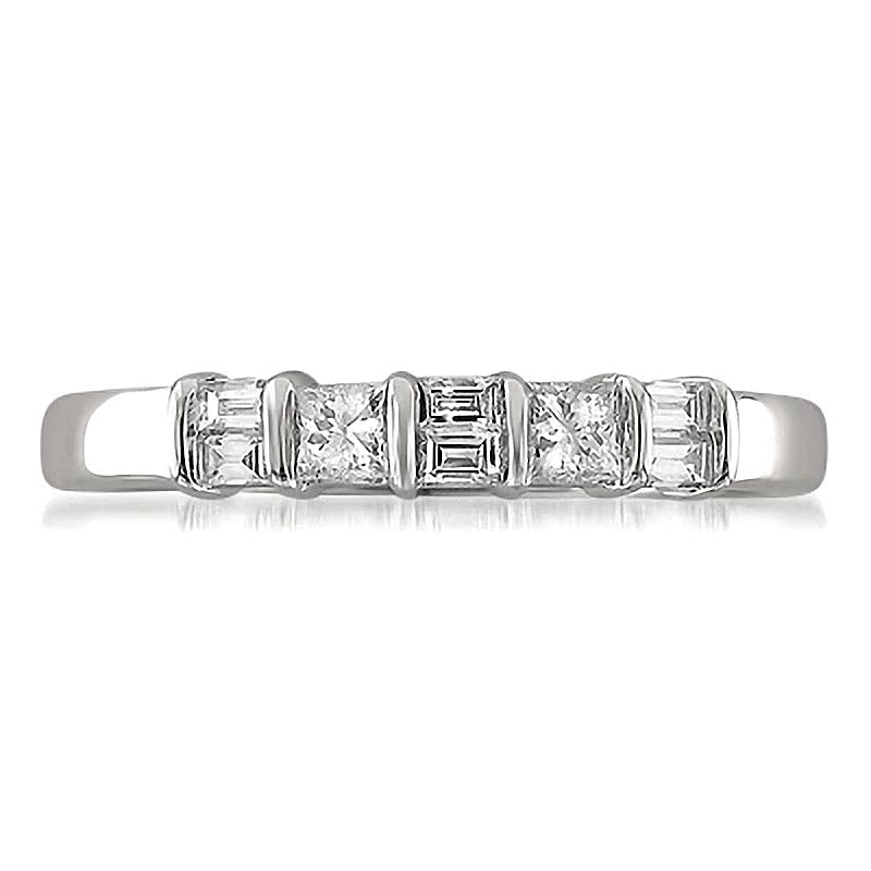 0,33 ct. Gesamtgewicht Ring mit Diamanten im Baguette- und Princess-Schliff in 14K Weißgold