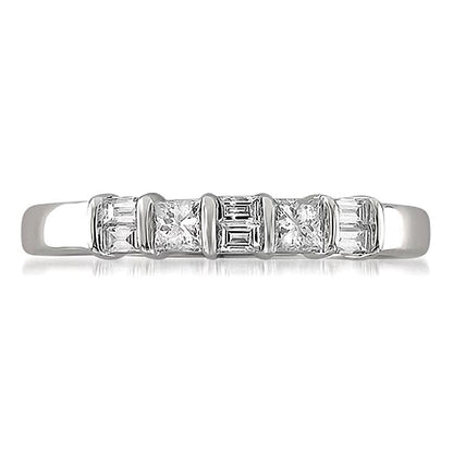 0,33 ct. Gesamtgewicht Ring mit Diamanten im Baguette- und Princess-Schliff in 14K Weißgold