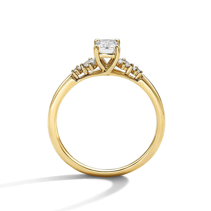 0.63 ct. Gesamtgewicht Freundschaftsring mit Labordiamanten im Smaragdschliff, fünf Steine, in 10K Gelbgold (F/SI2)